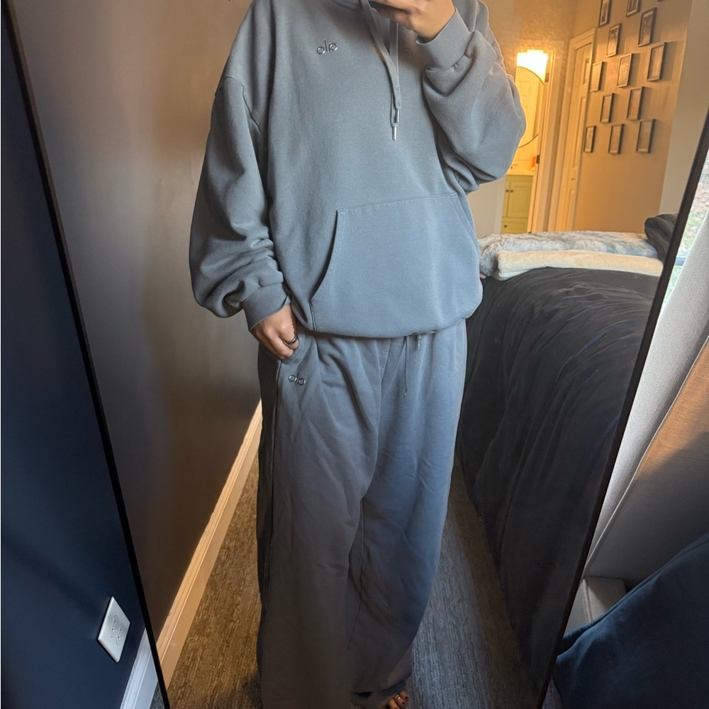 ALO Yoga Gray Hoodie and Sweatpants Set